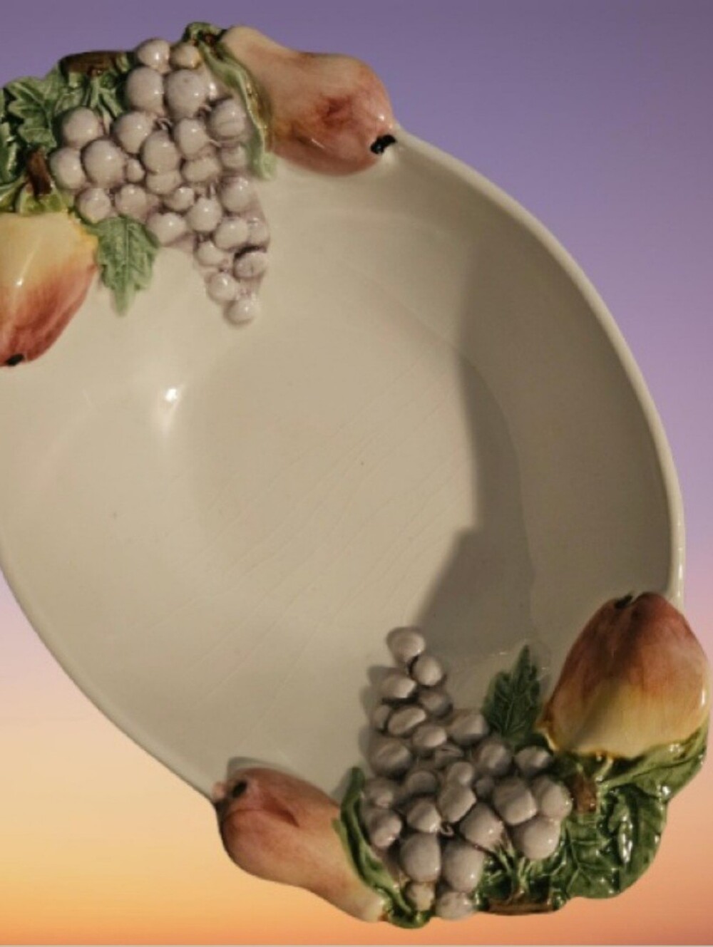 Made In Italy Serving Bowl, 10" X 6"x 3" Serving Bowl Grapes